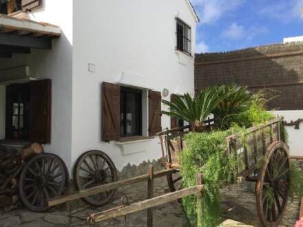 Casas Aldea Chica Montechico, en zona natural y cerca de la playa